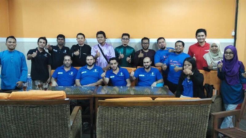 Bloggers bersama pemilik dan staf Restoran Papero Seksyen 13 Shah Alam