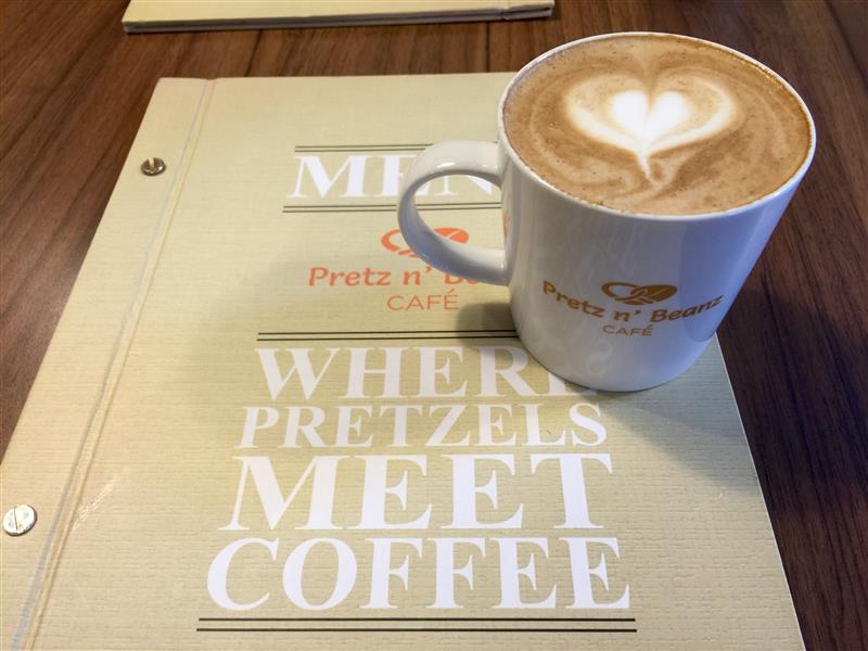 pretz-n-beanz-caffe-latte