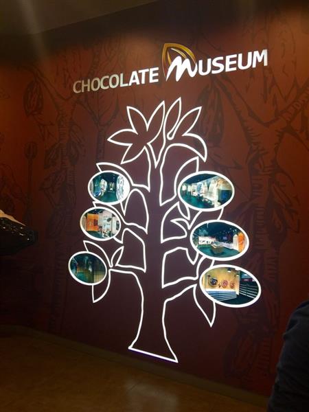 chocolate-museum-kota-damansara-wall-deco