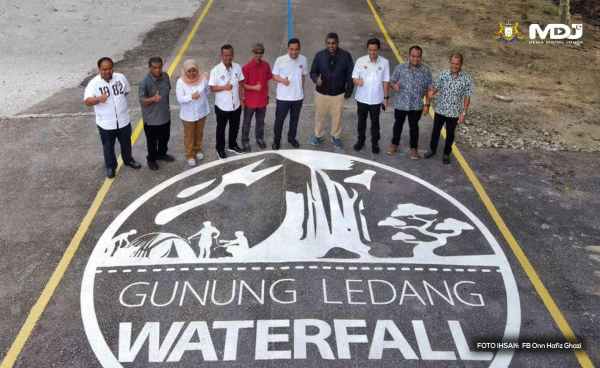 Air Terjun Gunung Ledang Tangkak Johor