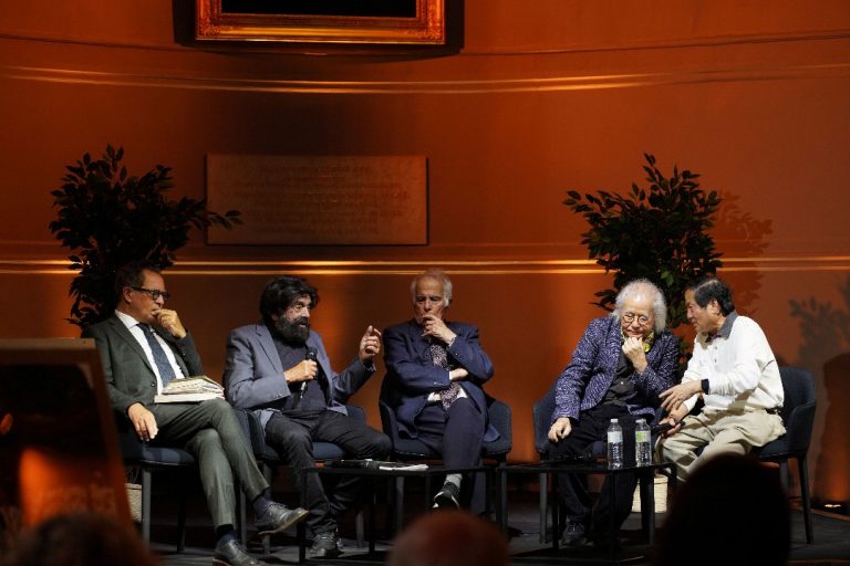 Professor Lin Xiang Xiong Hosts Landmark Art Exhibition and Peace Prize Ceremony in Paris.